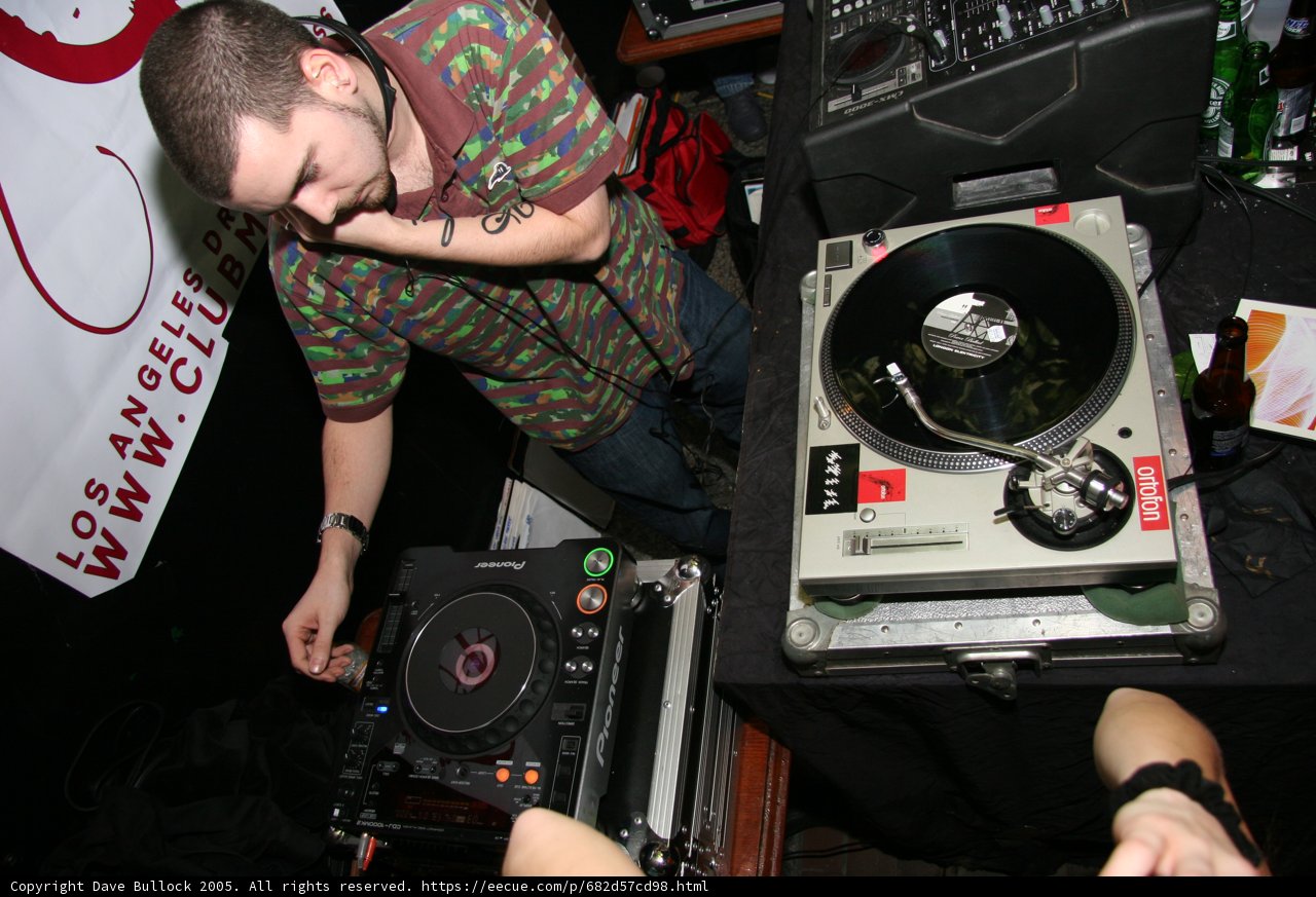 The Turntable Maestro