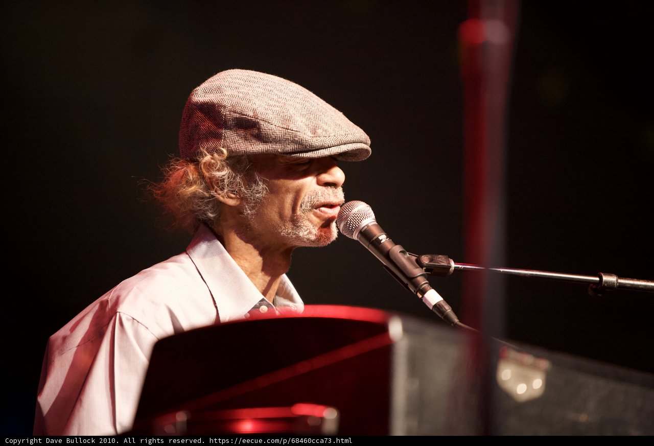 Damien Leake's Electrifying Solo Performance at Cochella 2010