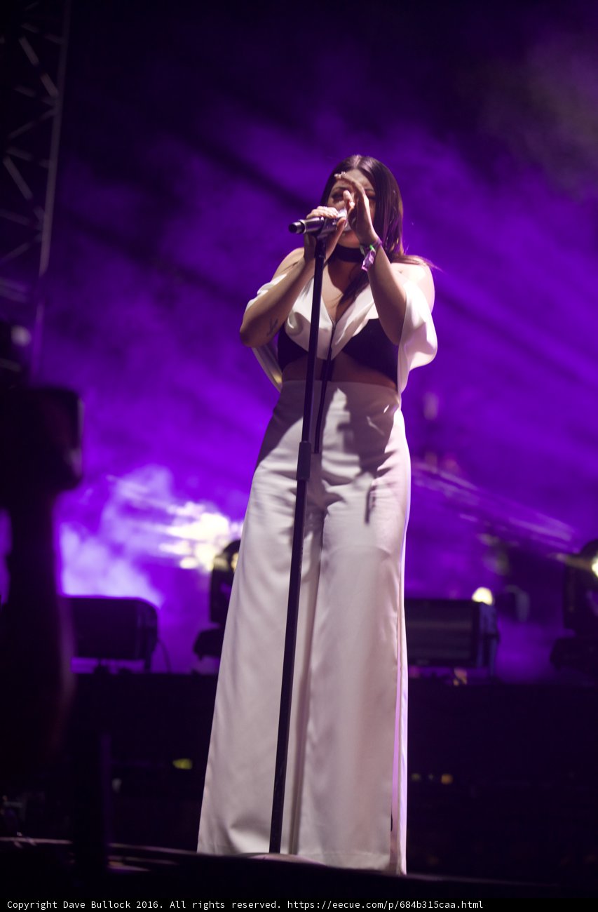 Spotlight on Her: A Solo Performance at Coachella