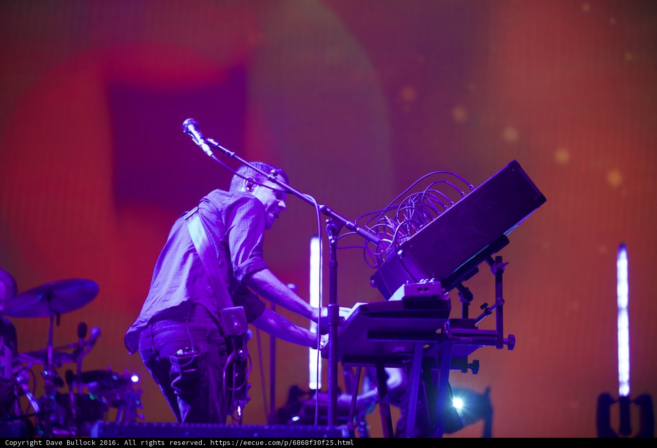 Keyboardist Extraordinaire Lights Up Coachella