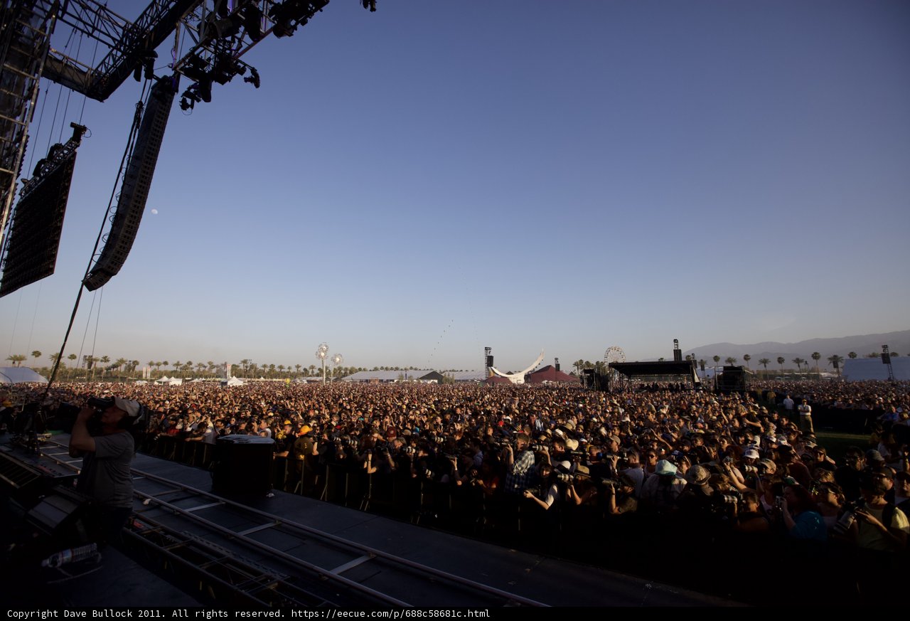 Coachella 2011: A Sea of Music-Loving Fans