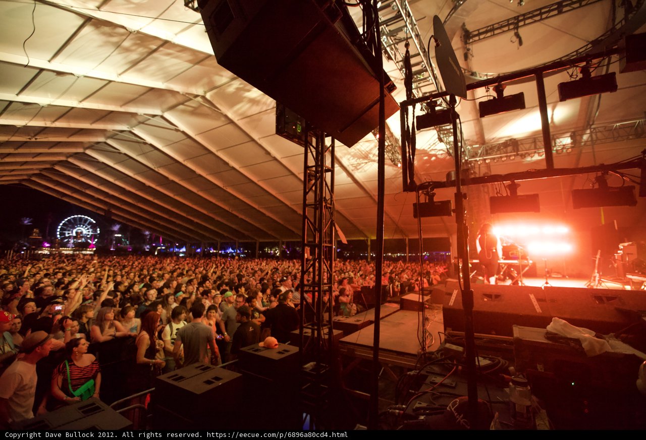 Coachella Crowd Goes Wild for Avraham Fried