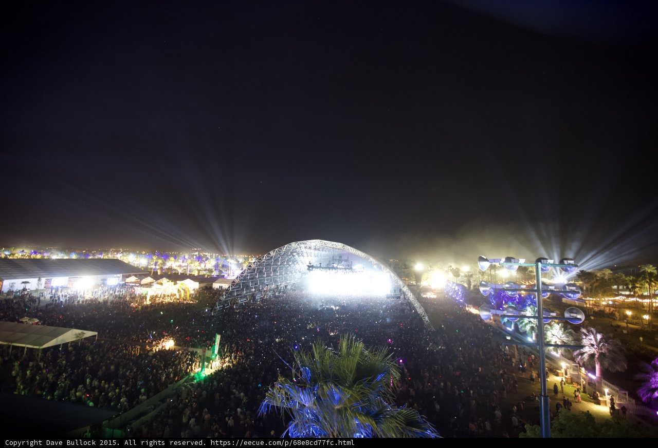 Nighttime Spectacle at the Metropolis Concert
