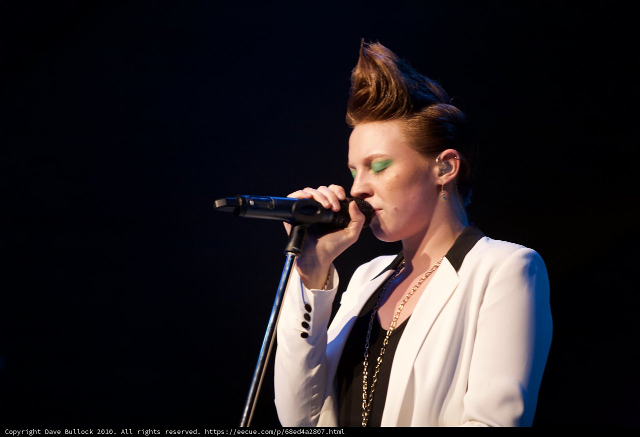 Mohawked Singer Takes the Stage