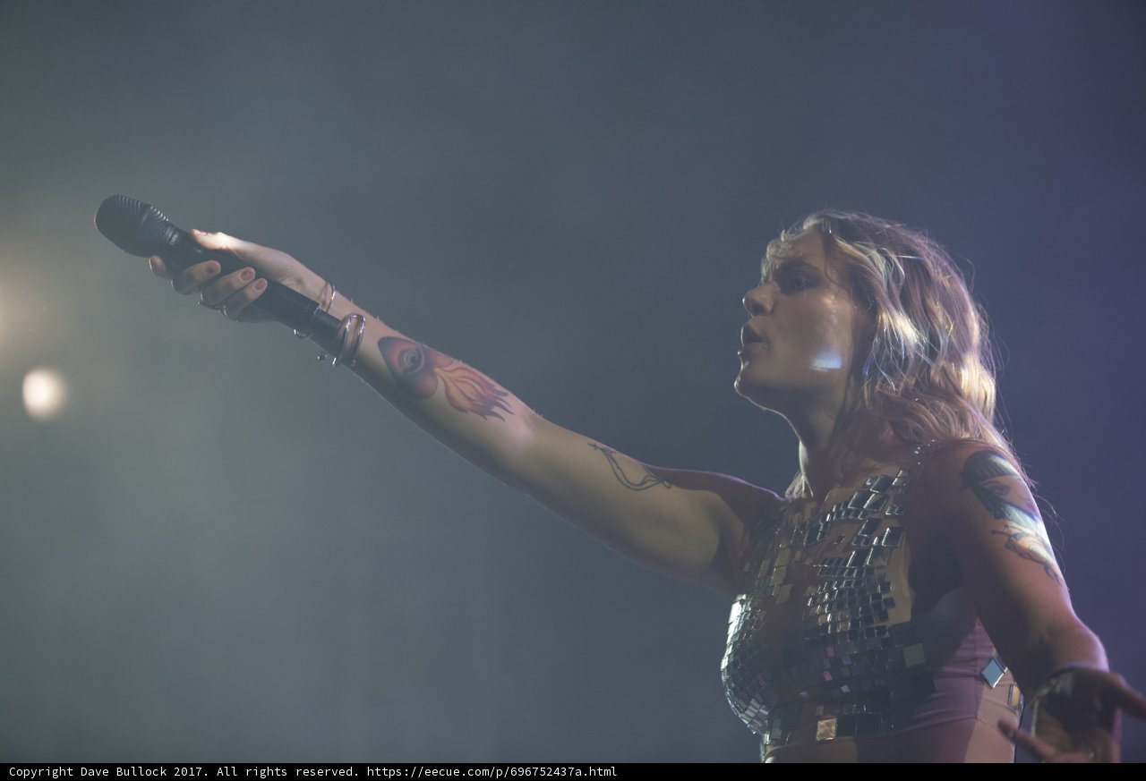 Tattooed Singer Takes the Stage