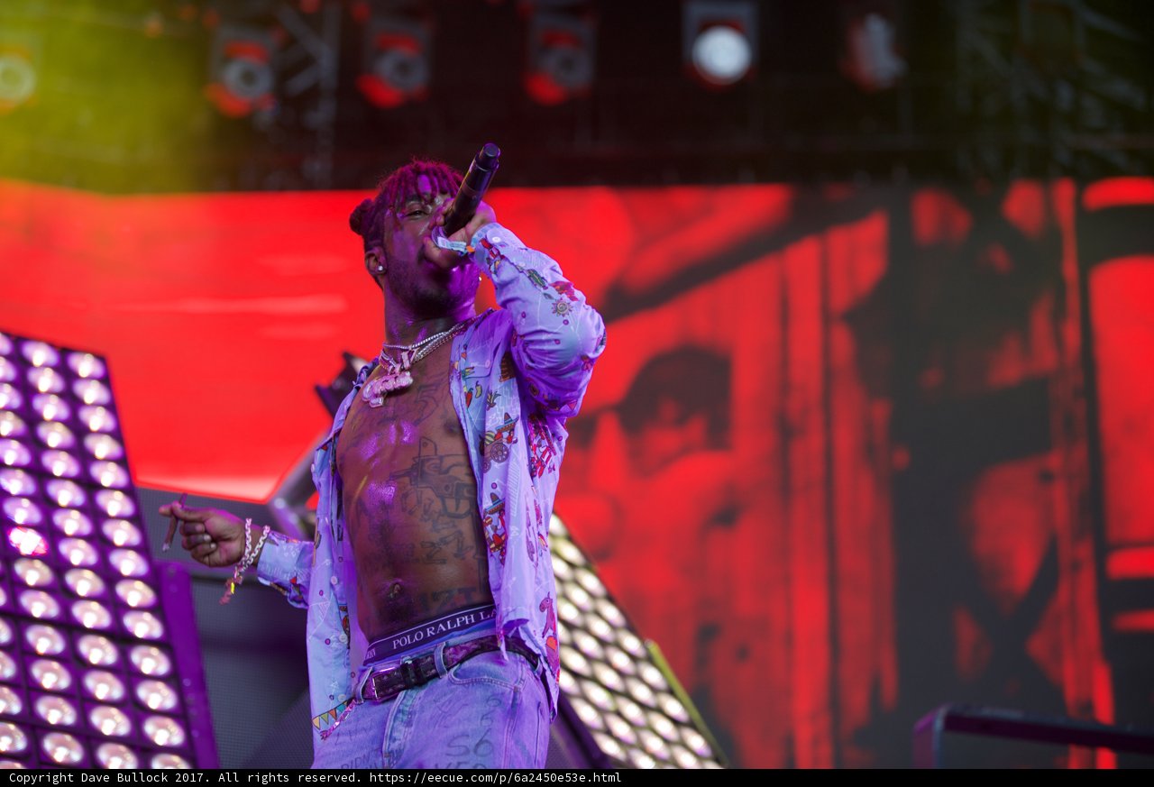 Solo Performance under the Lights