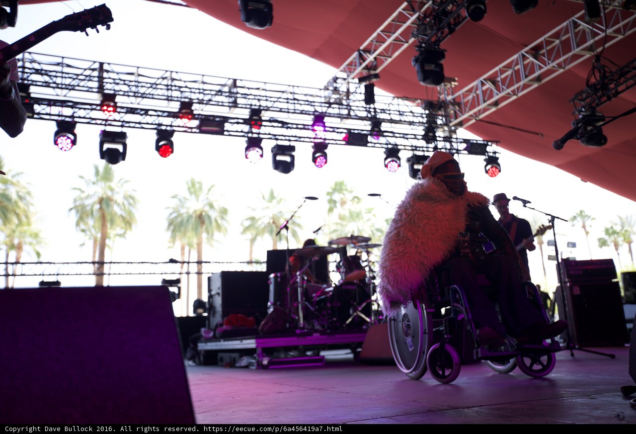 The Wheelchair Guitarist takes Center Stage