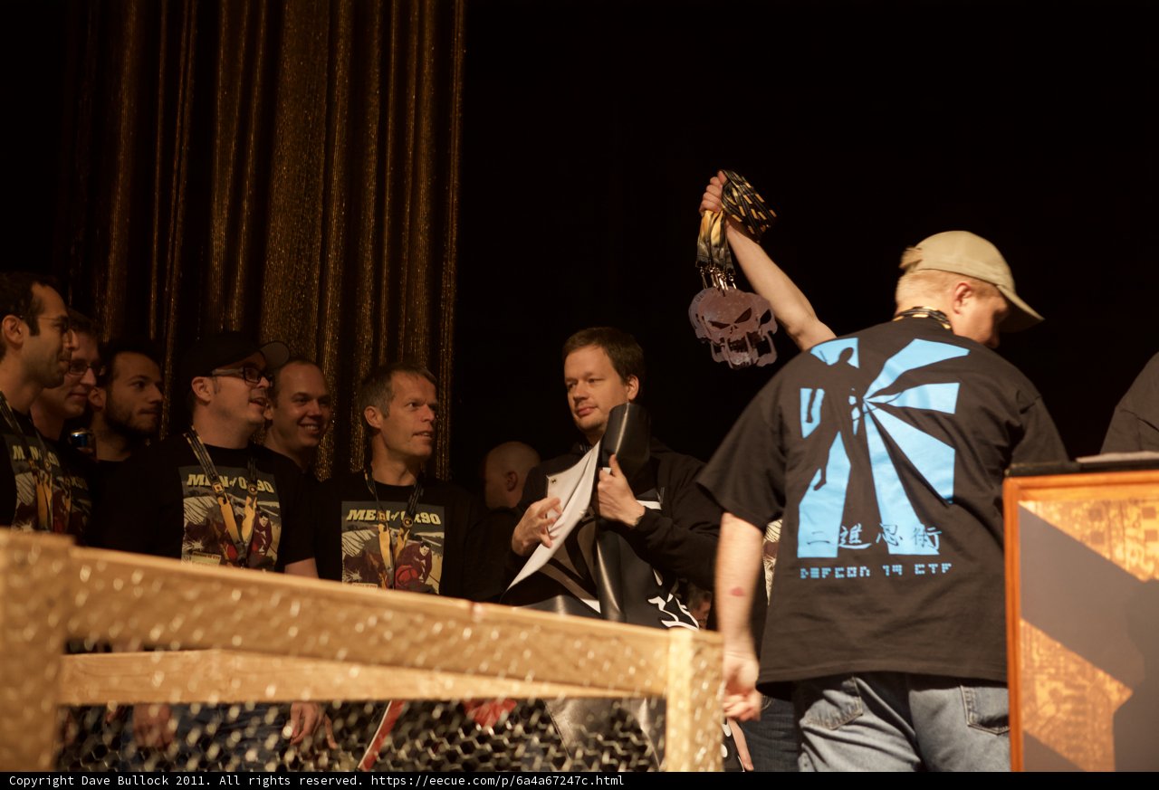 Jamming with the Crowd