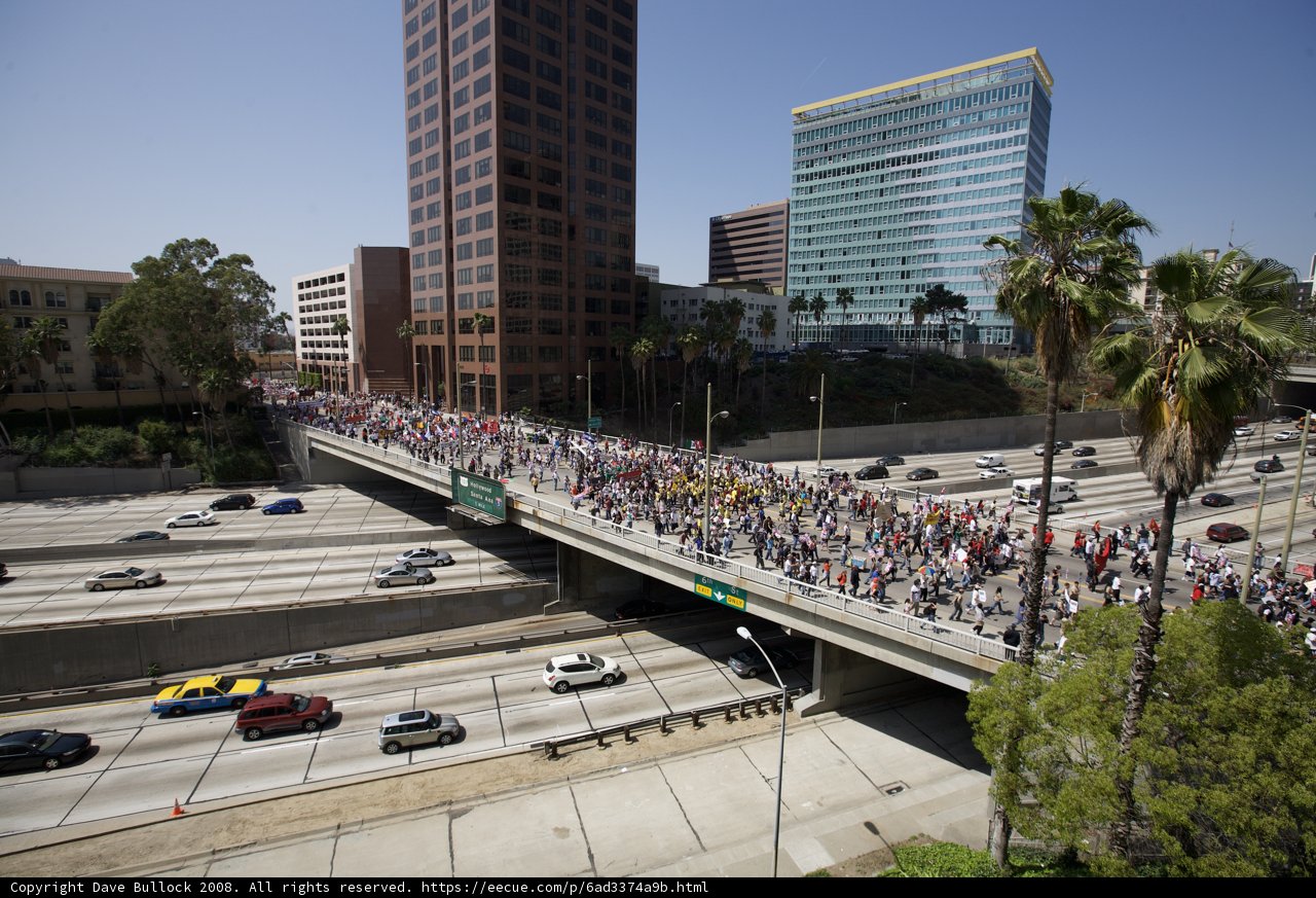 Mayday Rally on the Urban Bridge