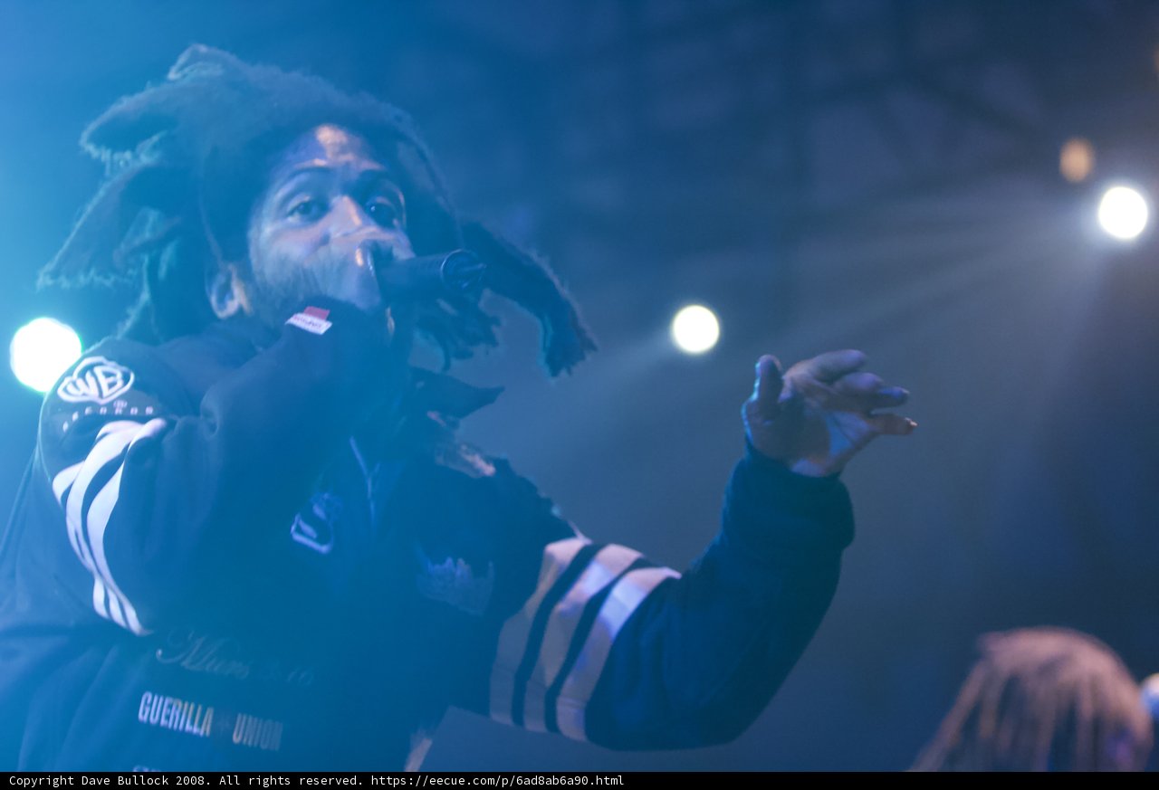 Murs lighting up Coachella