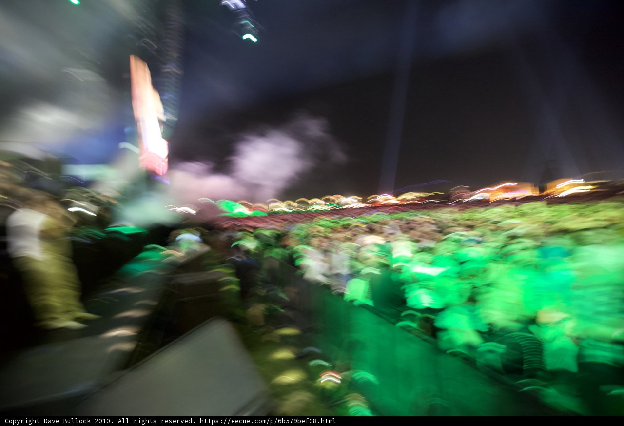 Blurred Rhythms in the Metropolis
