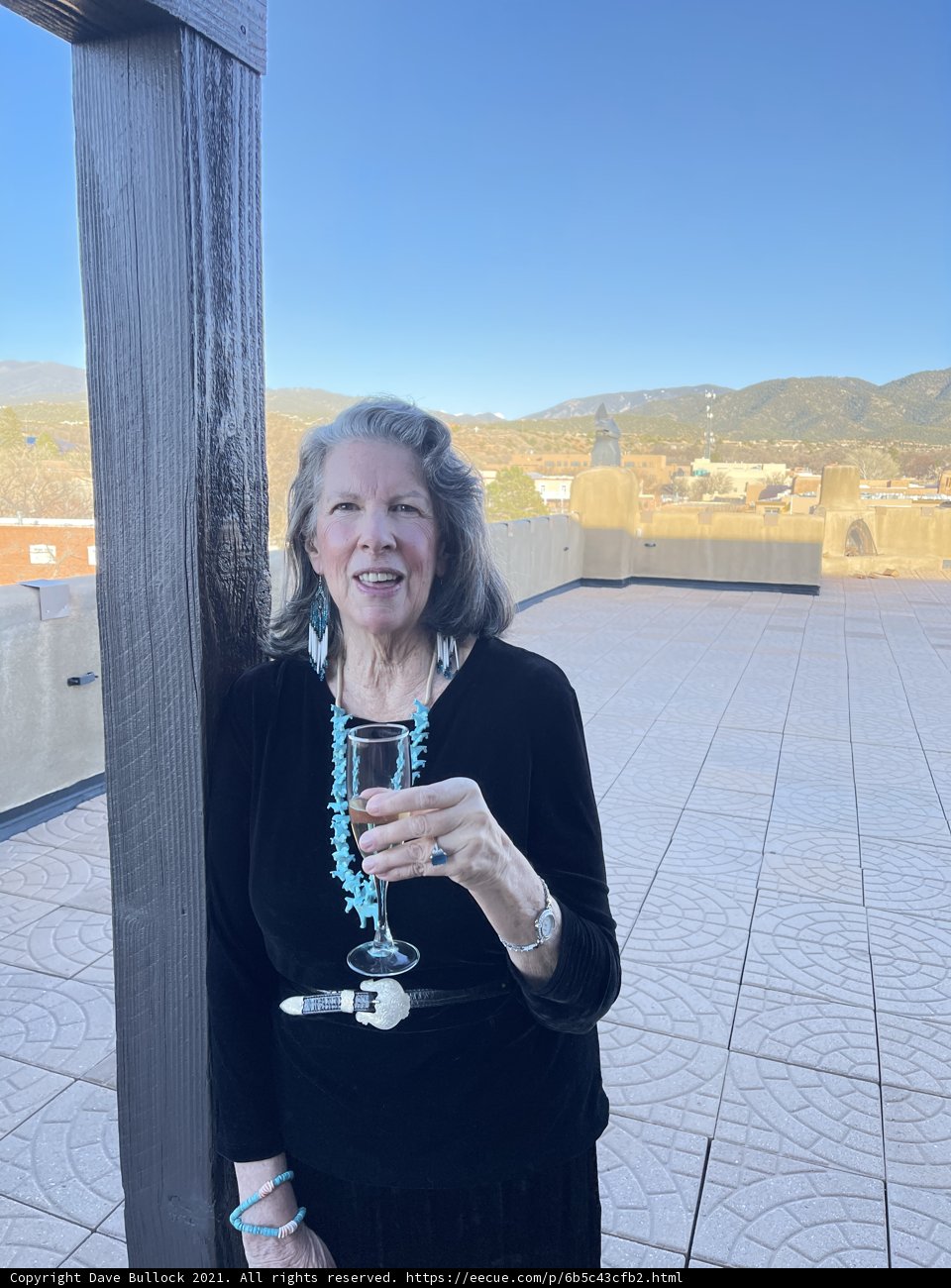 Rooftop Wine and Smile