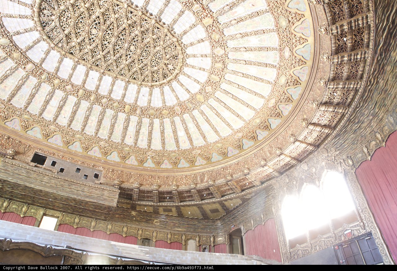Majestic Design of the Grand Bazaar Hall