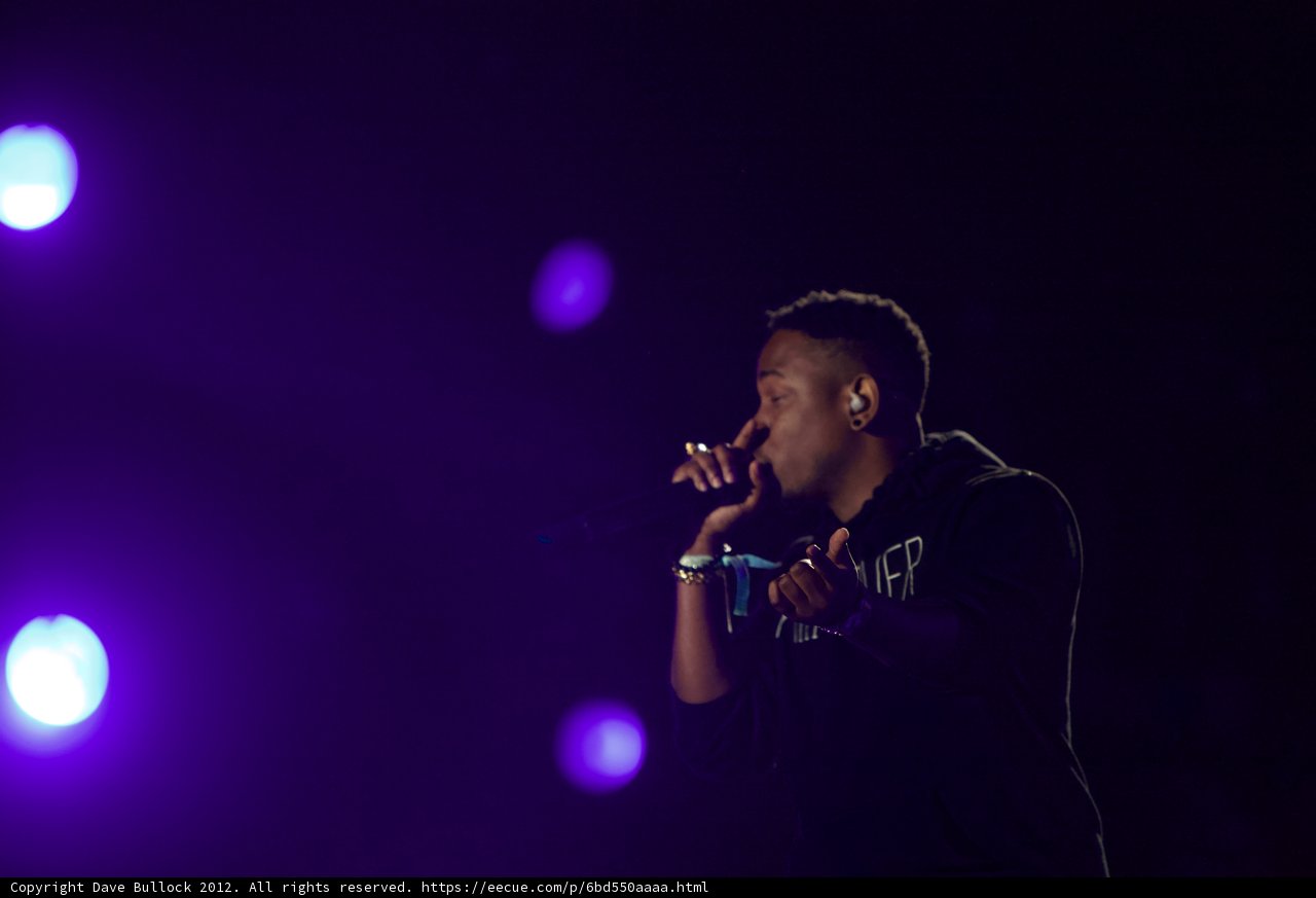 Spotlight Singer at Coachella