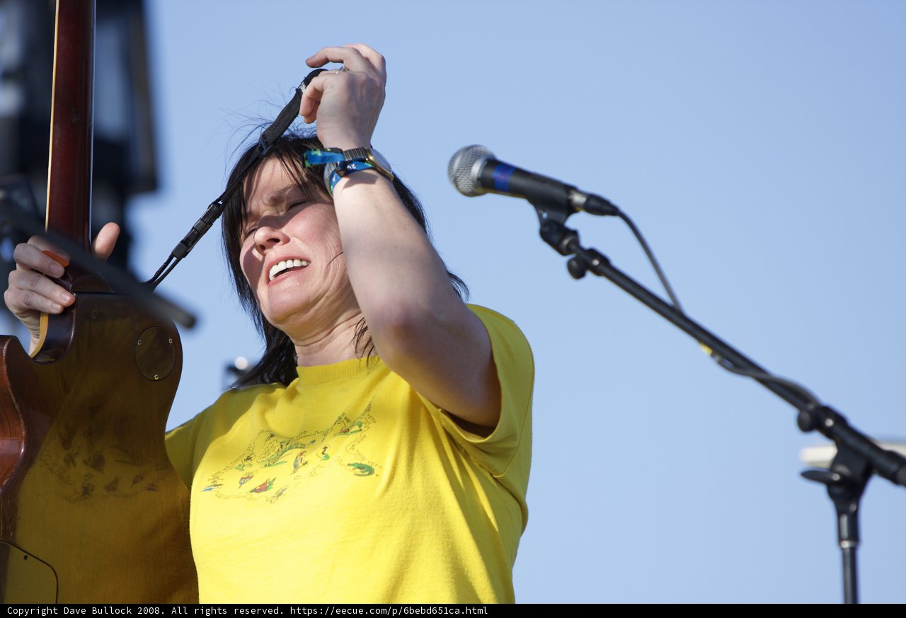 Kim Deal Rocks Coachella with Guitar and Microphone