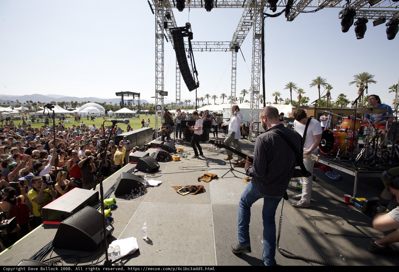Jamming under the Palm Trees