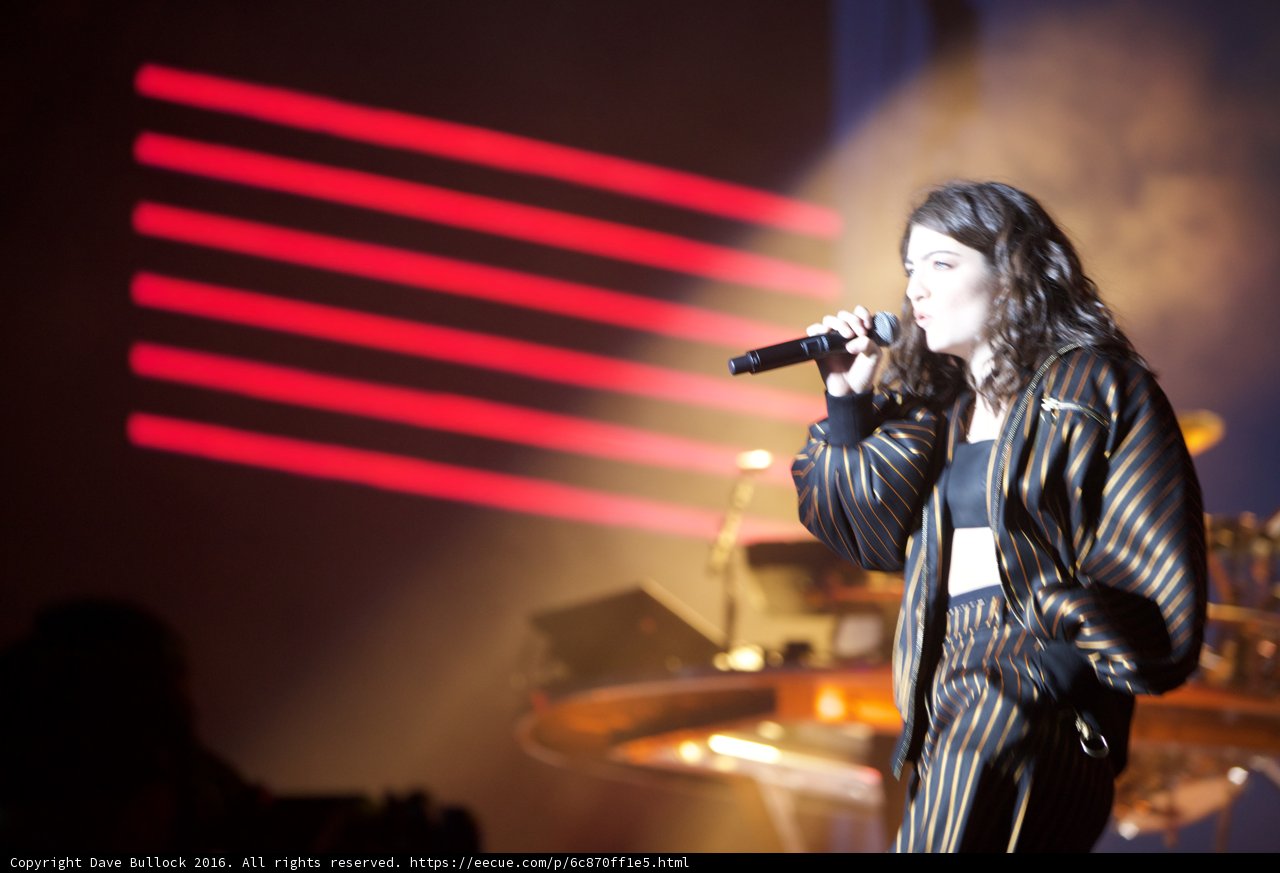 Lorde Rocks Coachella 2016