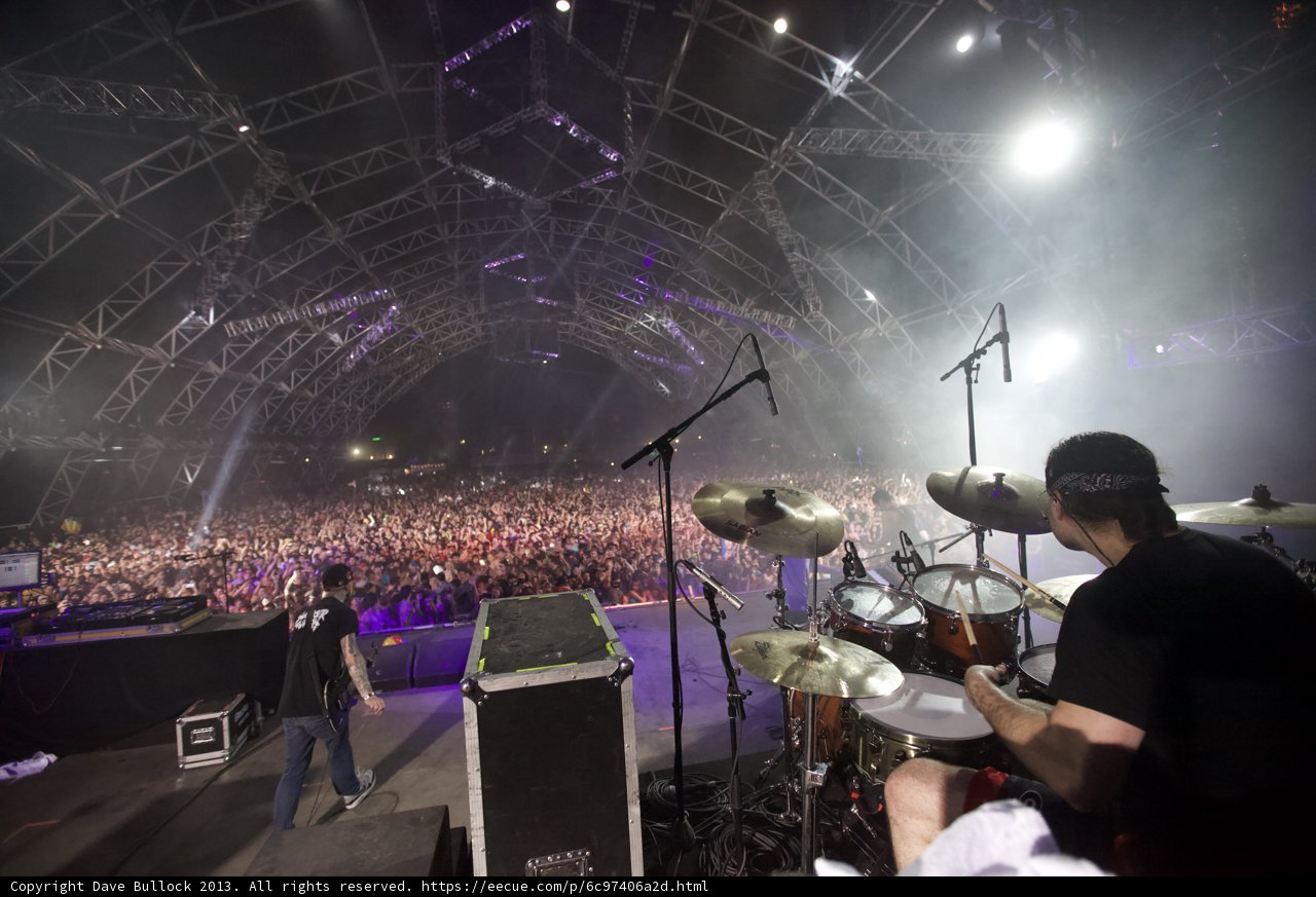 Rockin' the Crowd