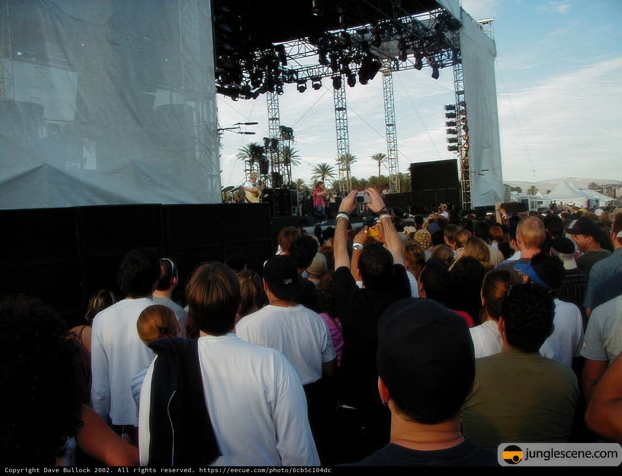 Coachella 2002 - A Sea of Fans
