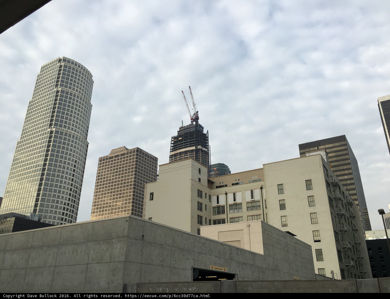 A Metropolis in the Cloudy Sky