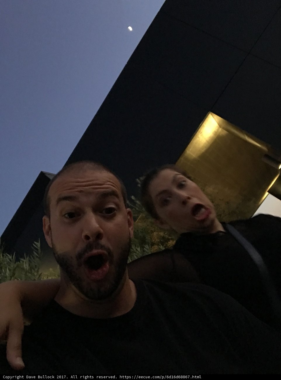 Selfie time in front of the iconic building