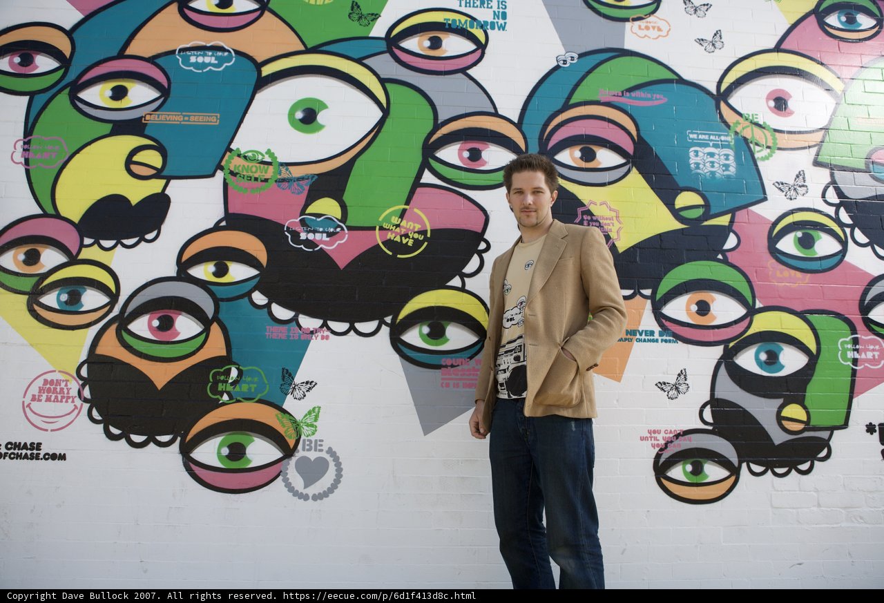 The Wall of Many Eyes