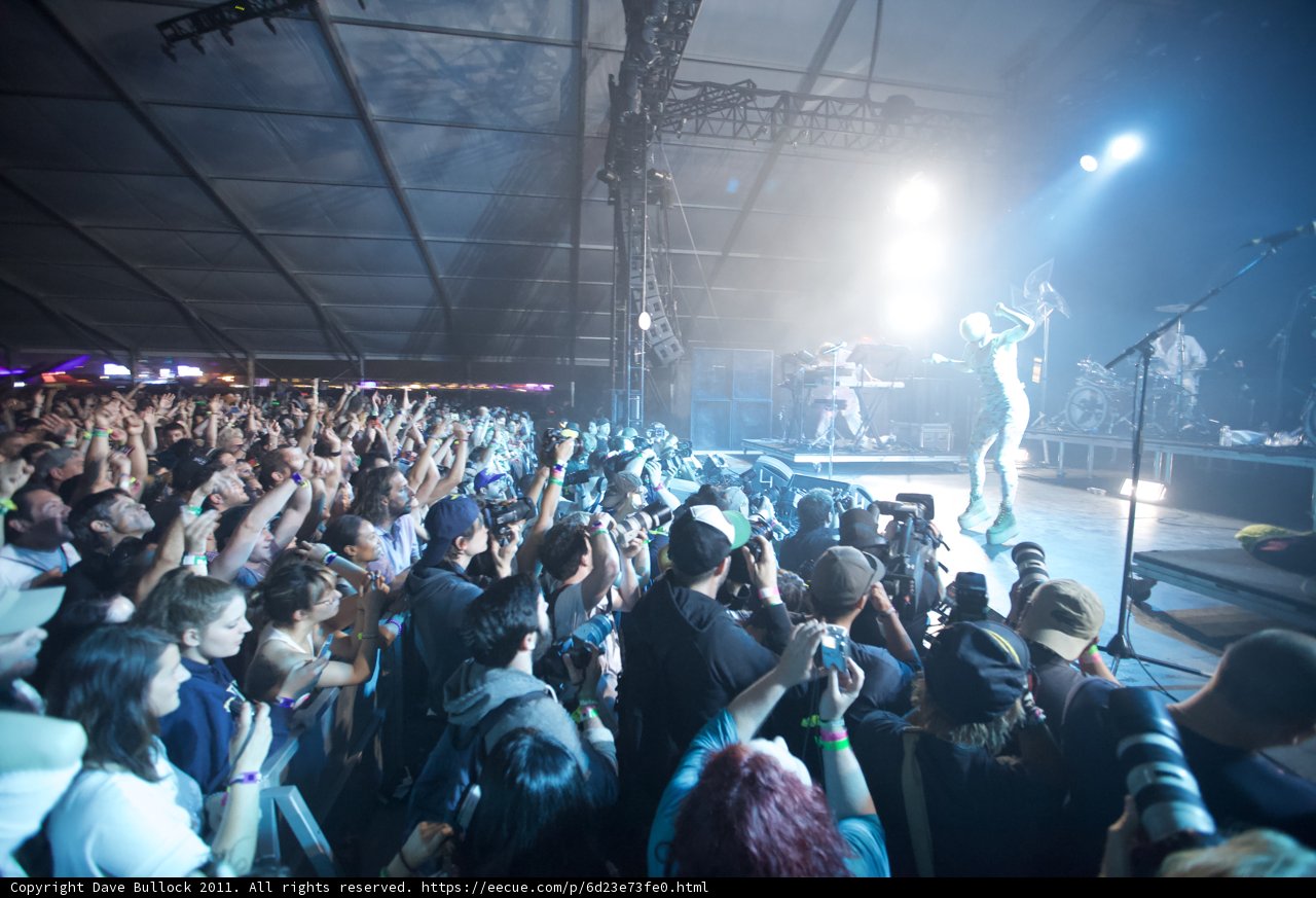Spotlight on the Crowd