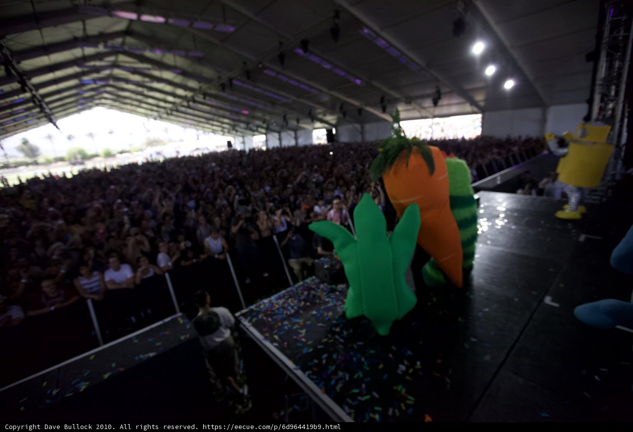 The Enormous Stuffed Animal Steals the Show at Coachella