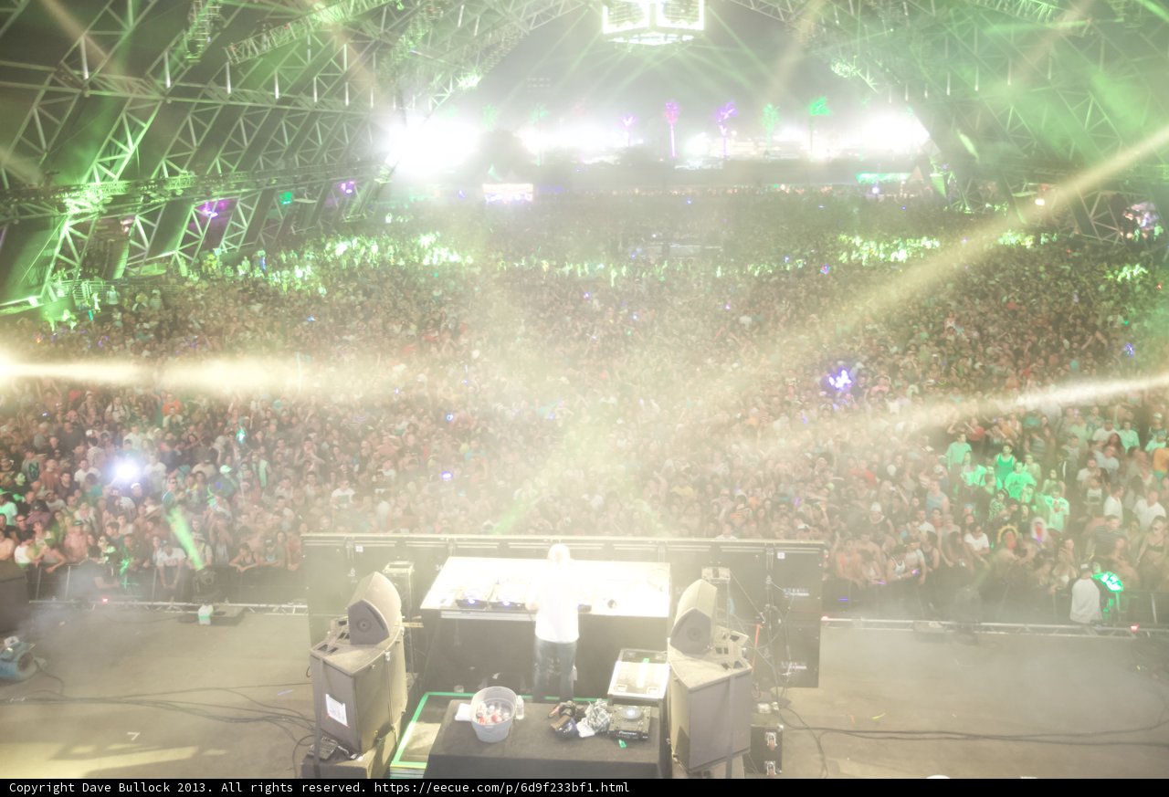 Green Spotlight Rocks Coachella Crowd