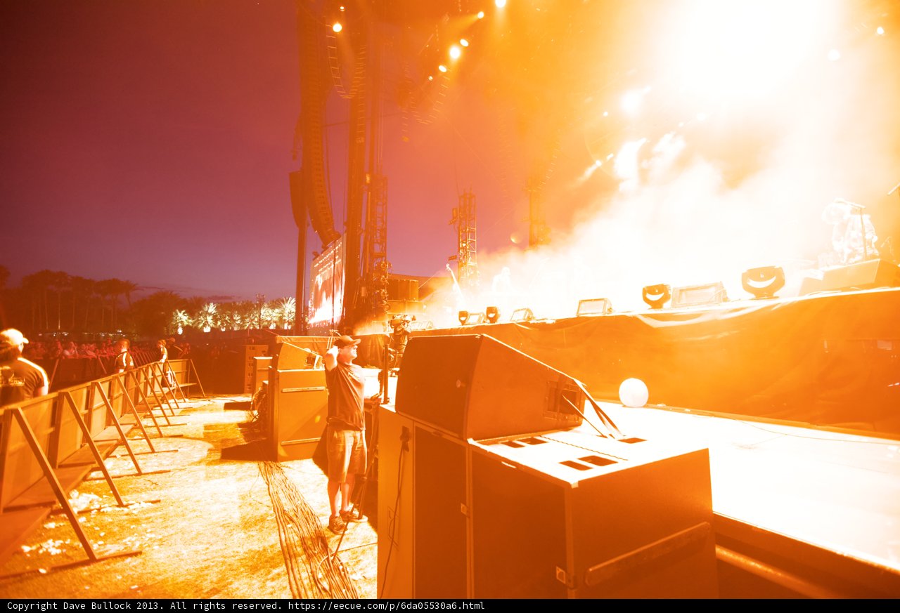 Flare of the Crowd