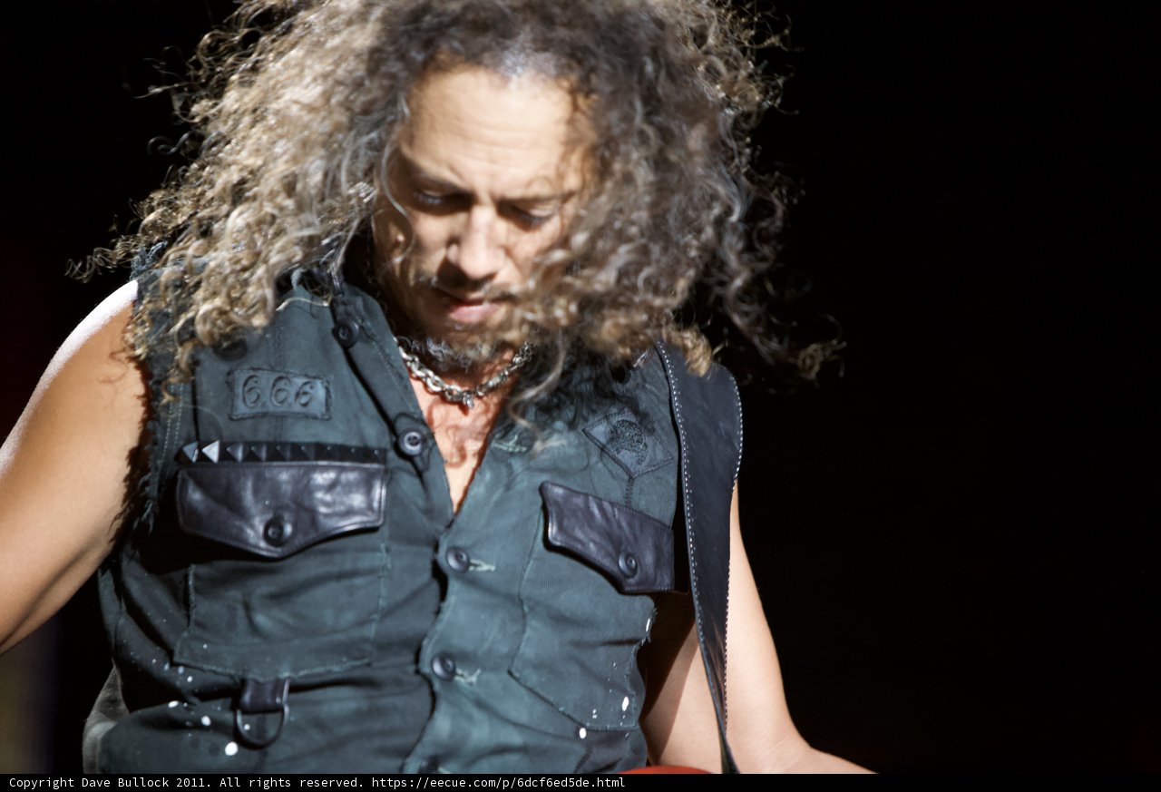 Kirk Hammett Rocks the Stage