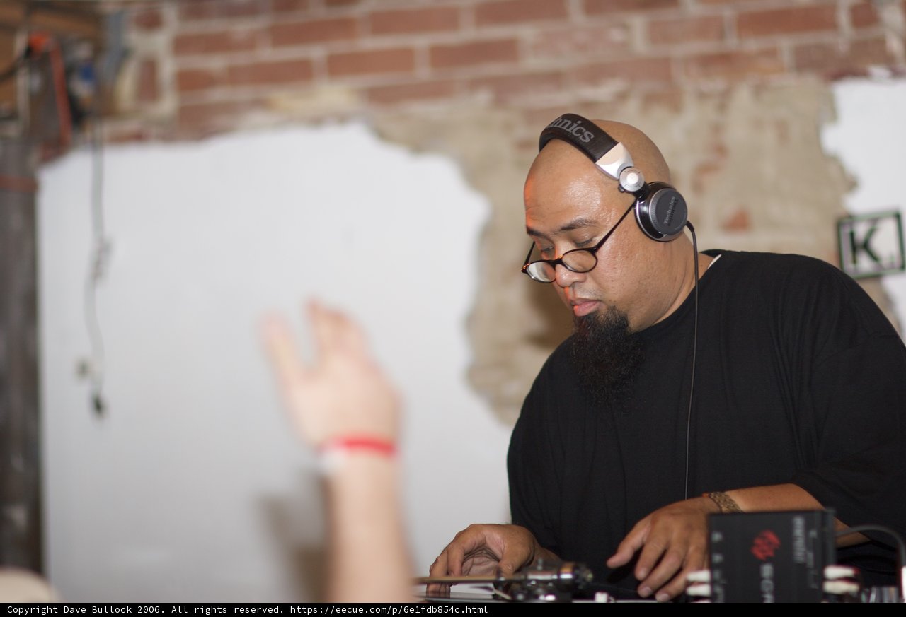 DJ Rhettmatic's Musical Performance