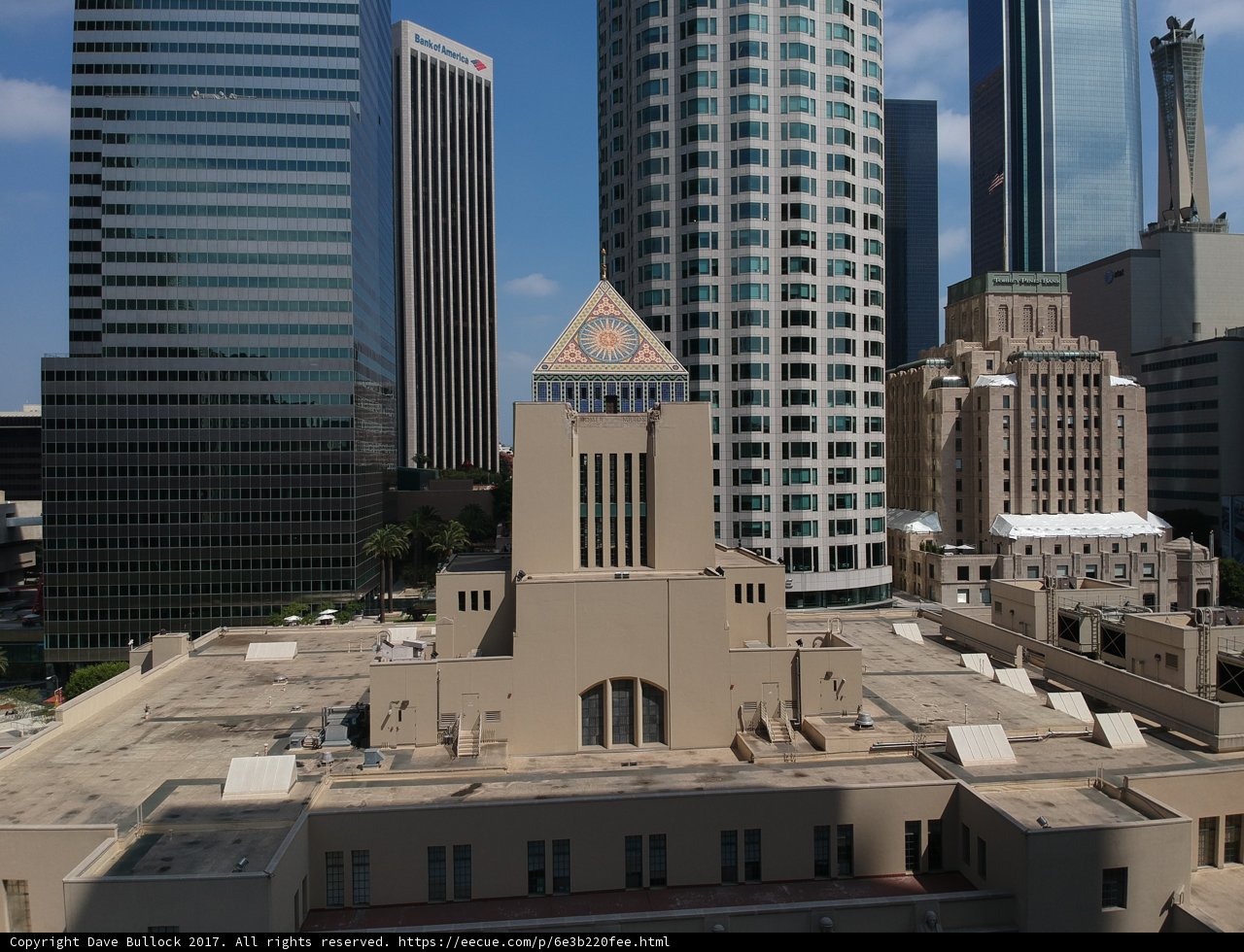 Timeless Structure in the Metropolis