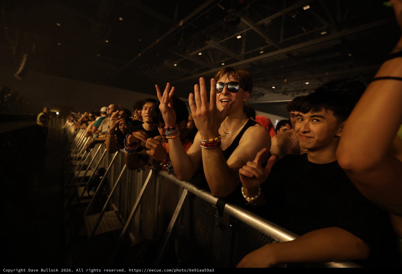 Euphoric Fans Surge at Wobbleland 2026 Concert Barrier