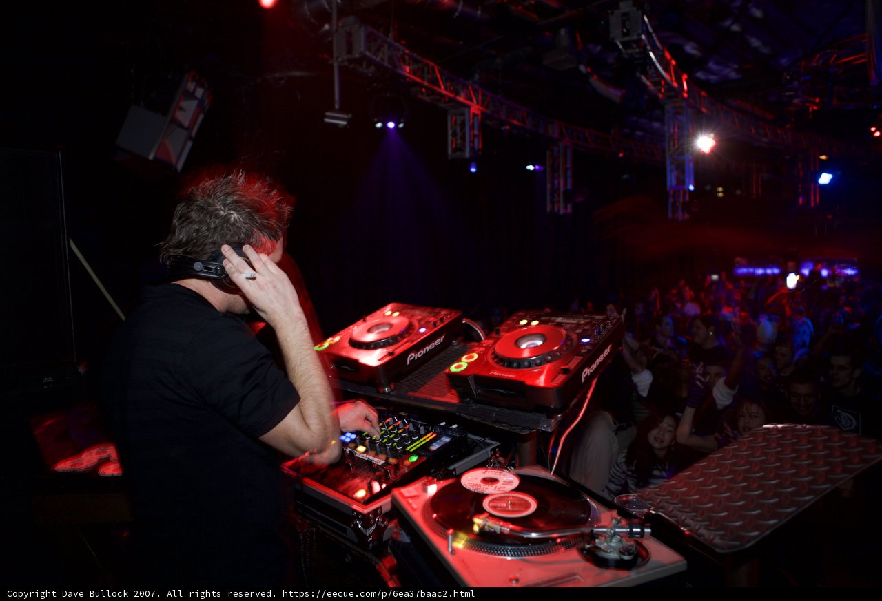 DJ Live at Club Funktion