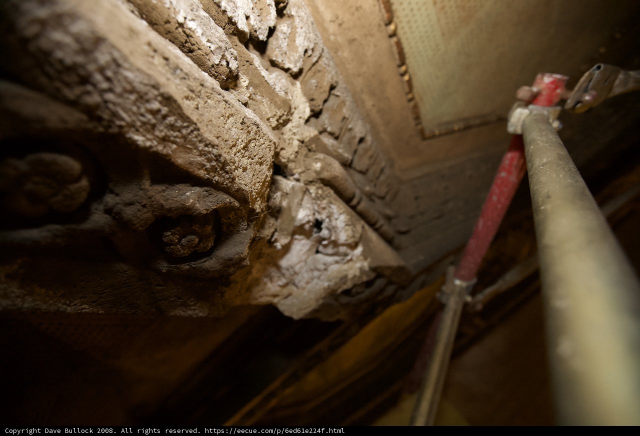 The Red Pole of Wilshire Temple