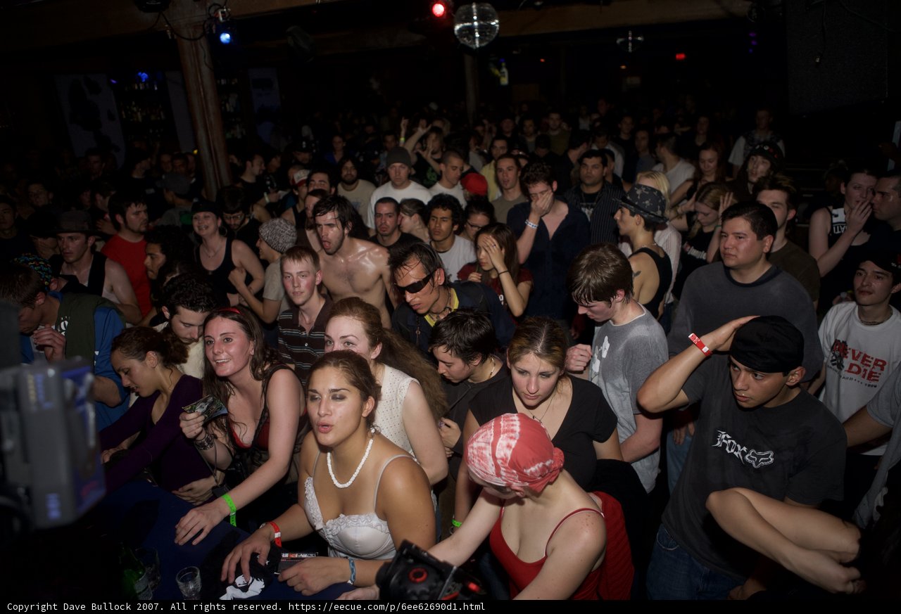 Spotlight on Urban Fun at Night Club Concert