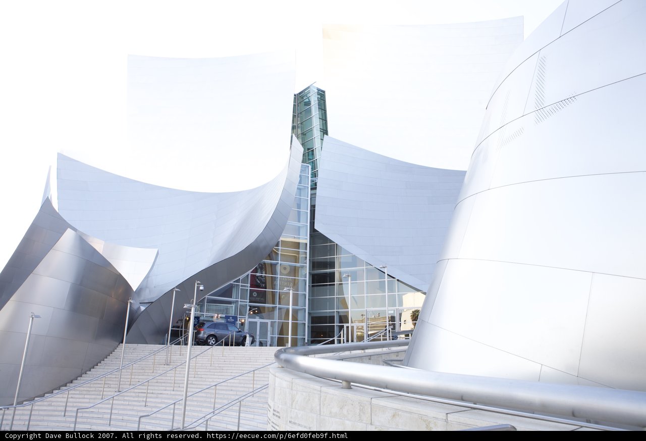 Metal Structure soars above concertgoers