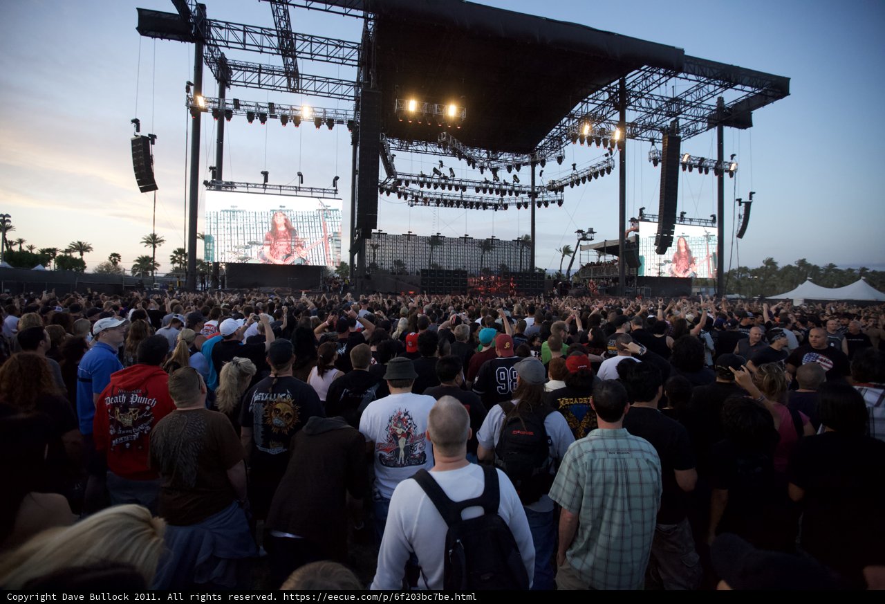 Massive Crowd in the Desert at Big Four Festival