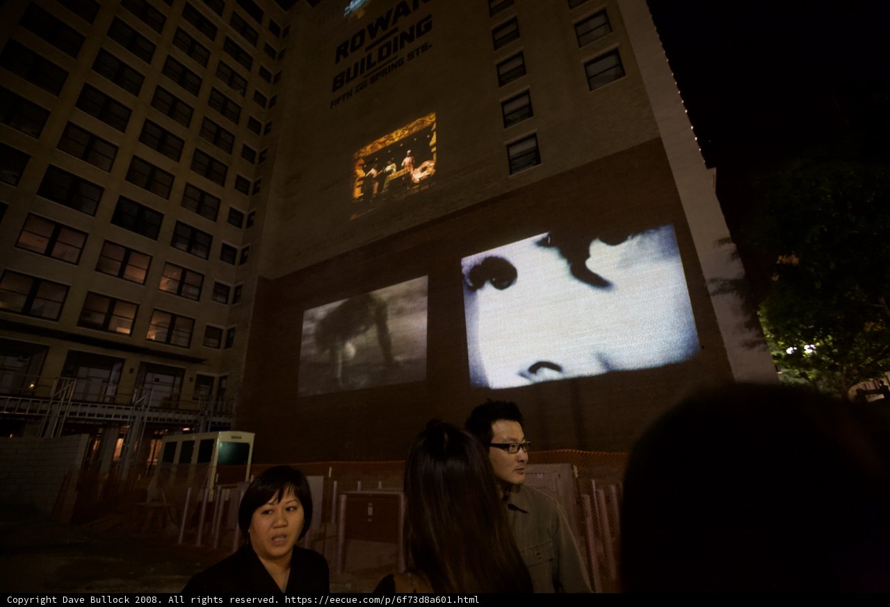 Cinema Projection in Urban Metropolis
