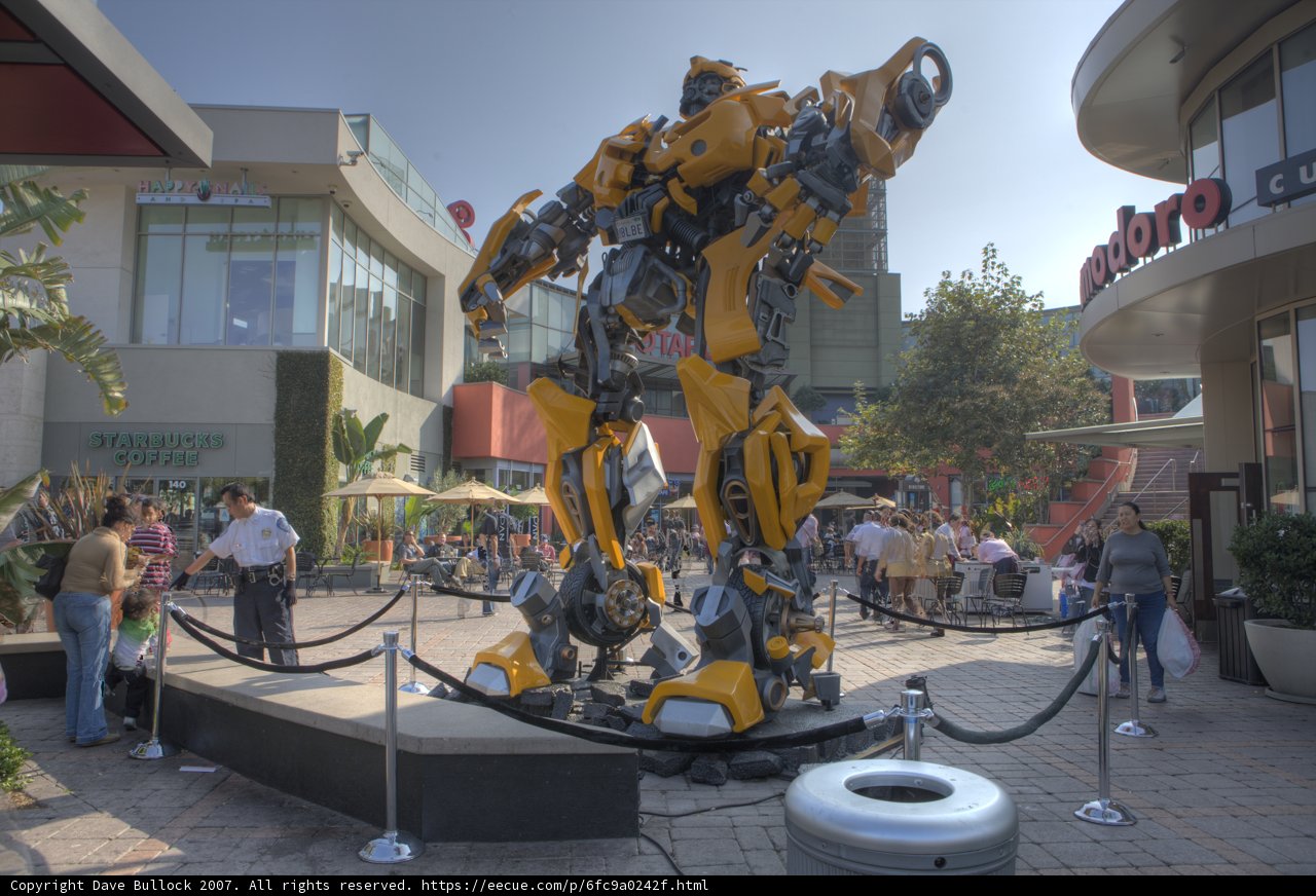 The Robot Guardian of the Shopping Center