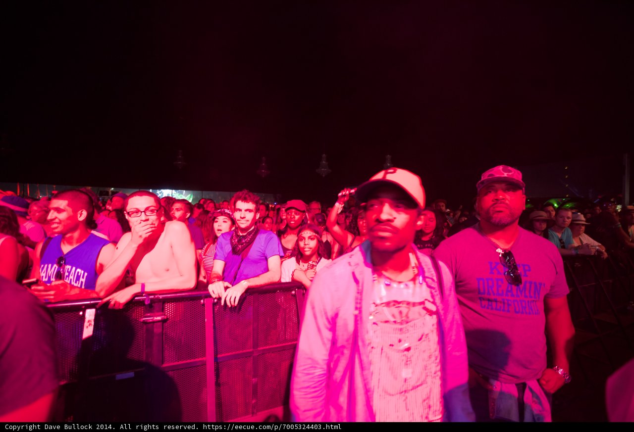 Urban Crowd Rocking Out to André 3000