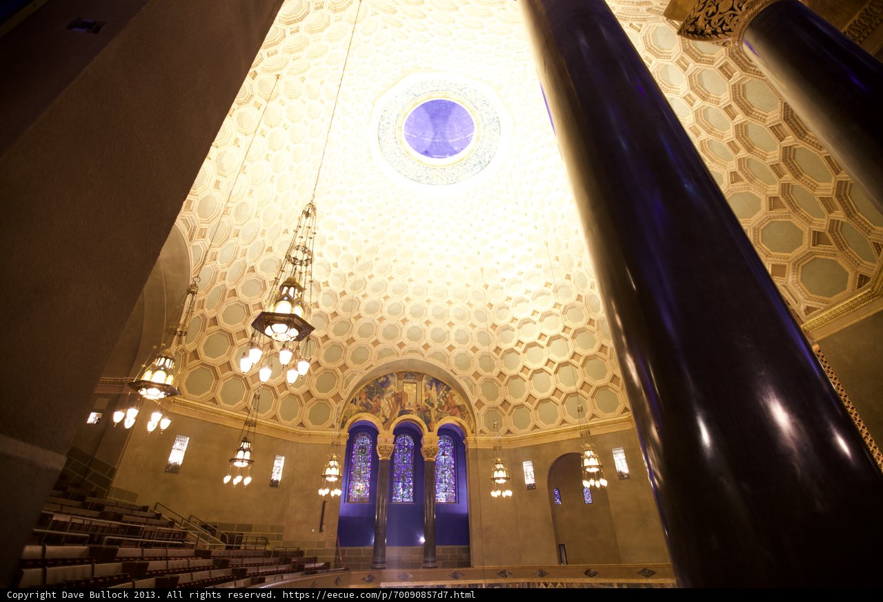 Altar beneath the Dome