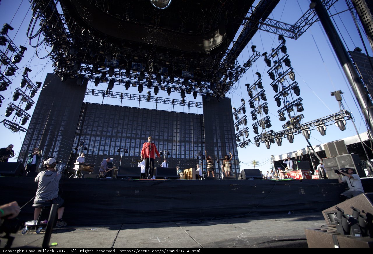Sam Simmons rocks Coachella