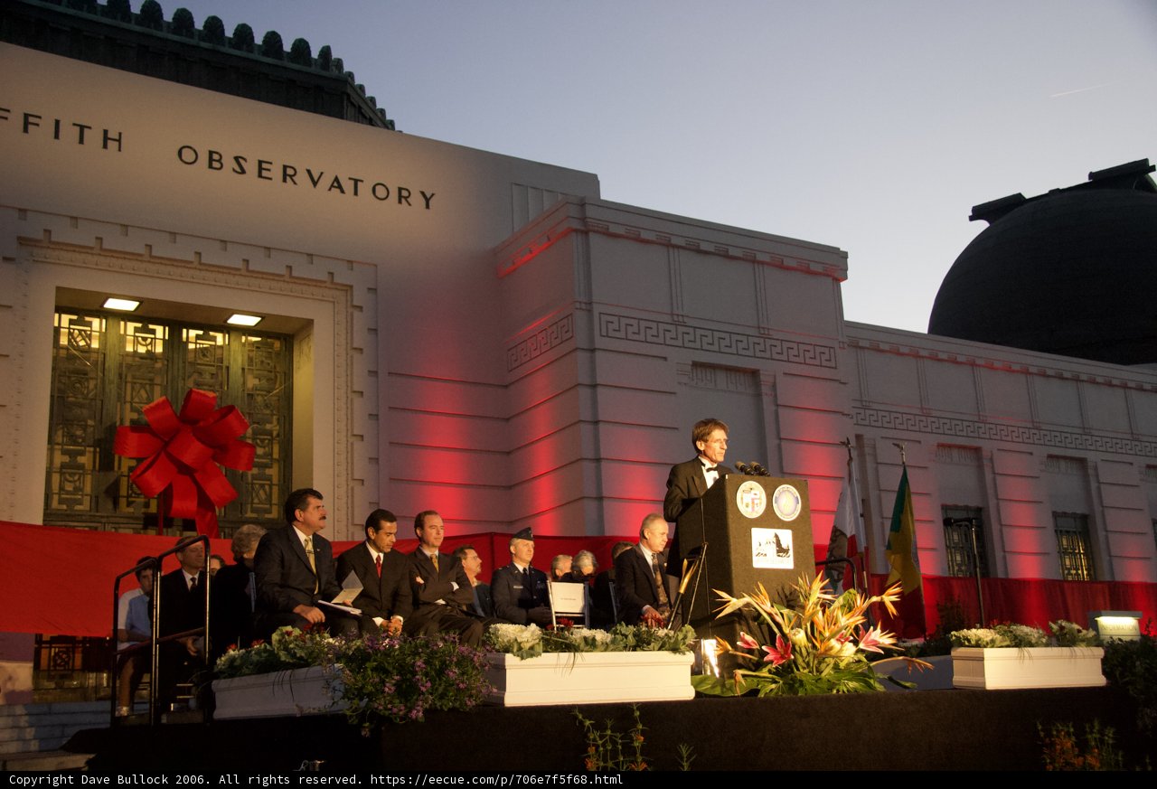 Political Speech at the Planetarium