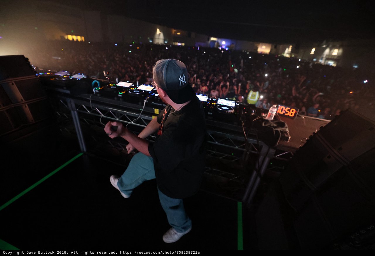 DJ Commands Massive Crowd at Wobbleland Festival 2026