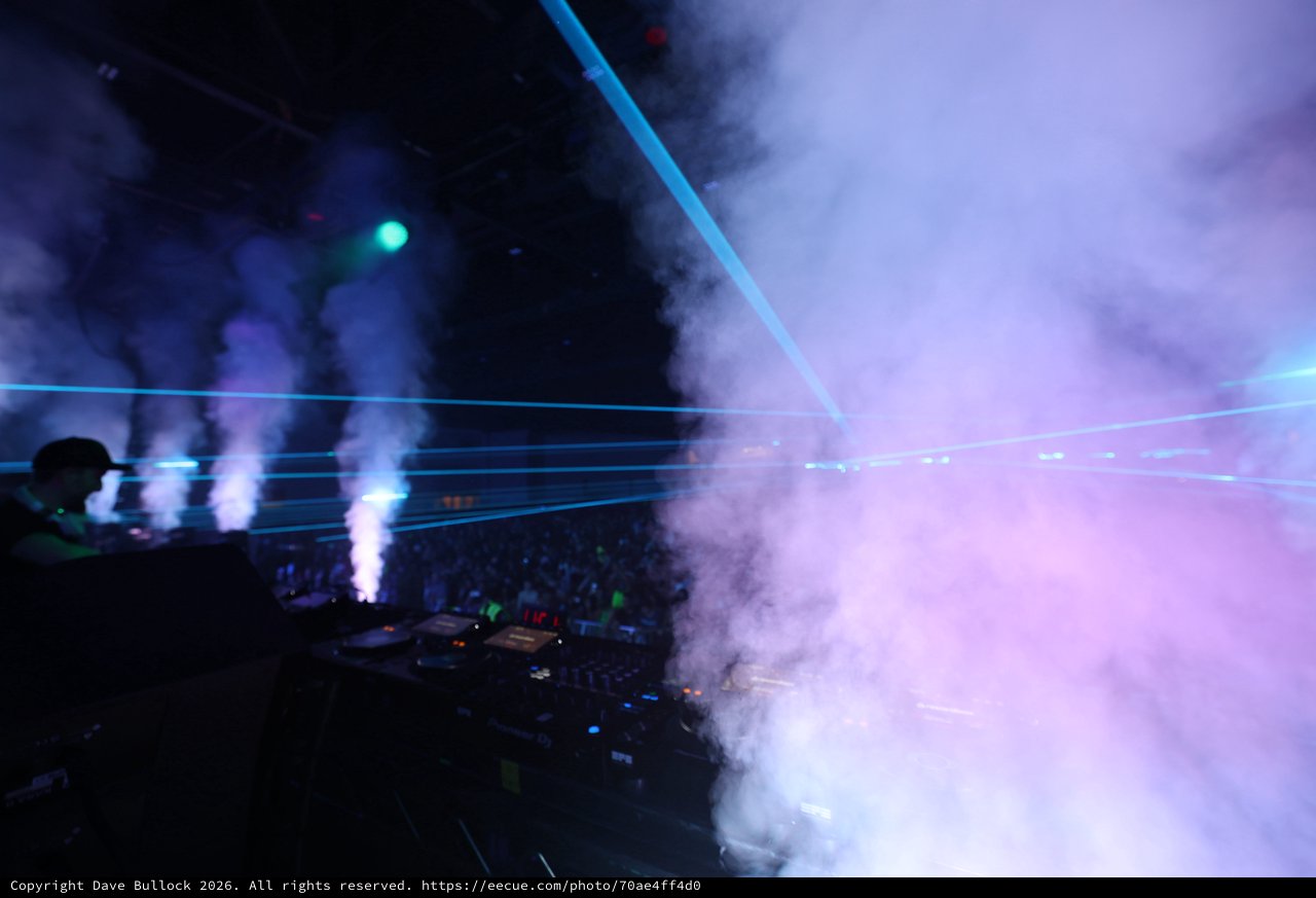 Laser Beams Pierce the Smoke at Wobbleland 2026