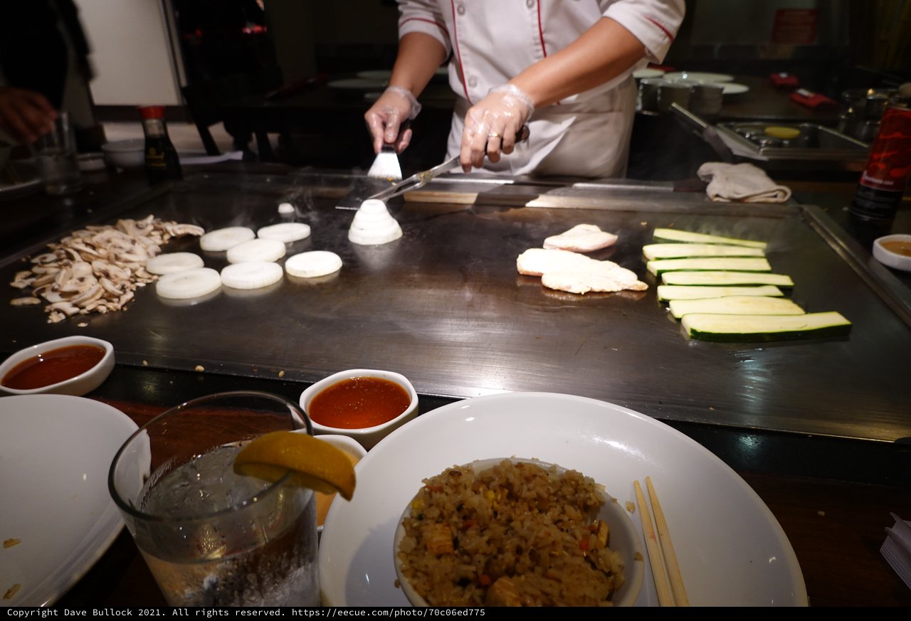 Teppanyaki Chef Cooking Live Japanese Hibachi Performance