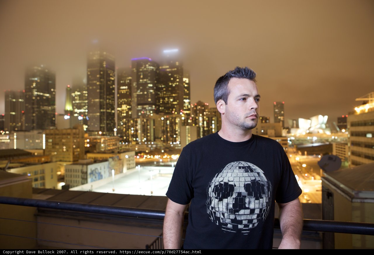 The Urbanite in Skull T-Shirt