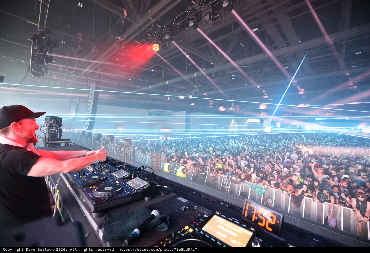 DJ Commands Massive Crowd at Wobbleland 2026
